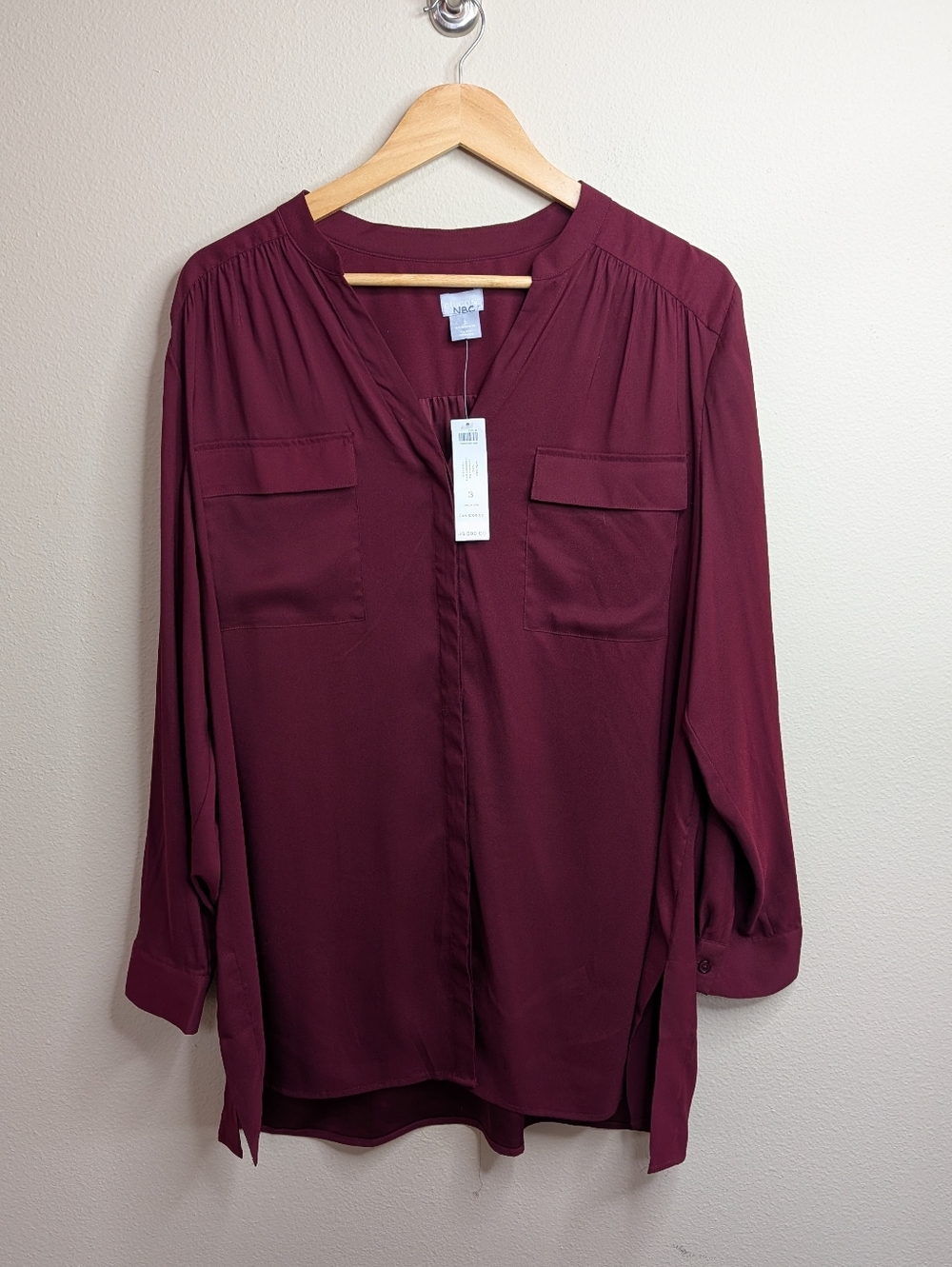 NWT Chico's Satin‎ Tunic Top Size 3 Cranberry Spice Long Sleeve V-Neck